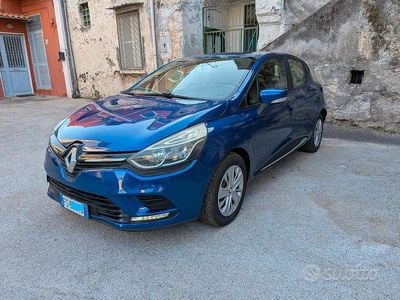 Usata Renault Clio IV Life 75 CV (55 kW) 2018 Blu Utilitaria