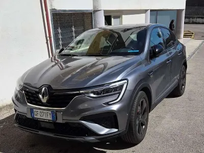 Usata Renault Arkana R.S. 145 CV (106 kW) 2021 Grigio SUV