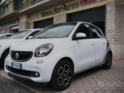 Usata Smart ForFour Passion 71 CV (52 kW) 2018 Bianco Utilitaria