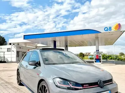 Usata VW Golf VIII GTI 290 CV (213 kW) 2020 Grigio Berlina