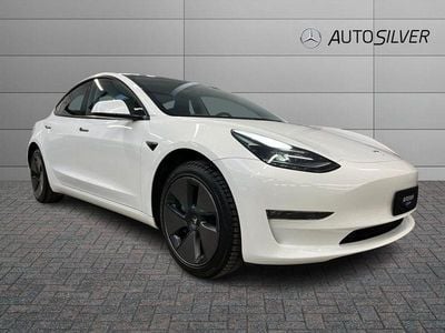 Bianco / pastello Usata 2023 Tesla Model 3 Long Range RWD Berlina | 30.900 € (Cara)