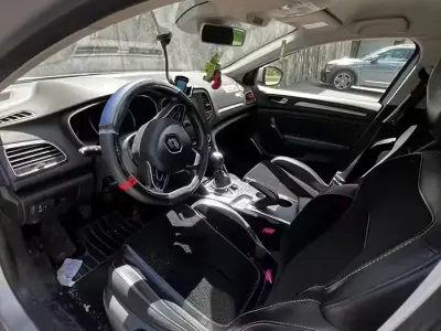 Usata Renault Mégane 2017 Grigio Berlina
