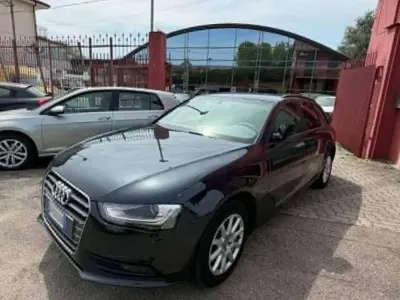 Usata Audi A4 Business 120 CV (88 kW) 2014 Blu/azzurro Station wagon