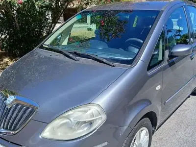 Usata Lancia Musa 77 CV (56 kW) 2009 Monovolume