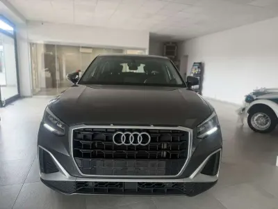 Usata Audi Q2 S-Line 116 CV (85 kW) 2022 Grigio SUV