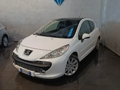 Usata Peugeot 207 150 CV (110 kW) 2007 Bianco Berlina