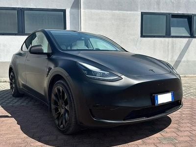 Usata Tesla Model Y Long Range AWD 300 kW (408 CV) 2023 Nero SUV