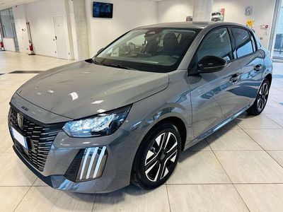 Nuova Peugeot 208 Allure 136 CV (100 kW) 2026 Grigio selenium Utilitaria