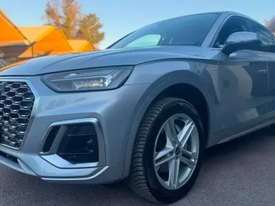 Usata Audi Q5 Sportback S-Line 204 CV (150 kW) 2021 Argento SUV