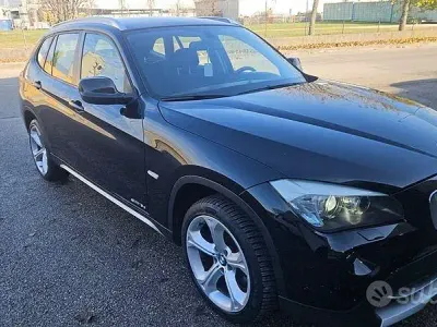 Usata BMW X1 143 CV (105 kW) 2011 Nero SUV