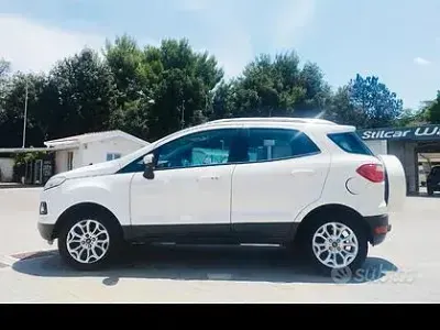 Usata Ford Ecosport 90 CV (66 kW) 2015 Bianco SUV