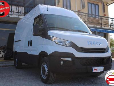 Usata Iveco Daily 116 CV (85 kW) 2018 Bianco Furgone