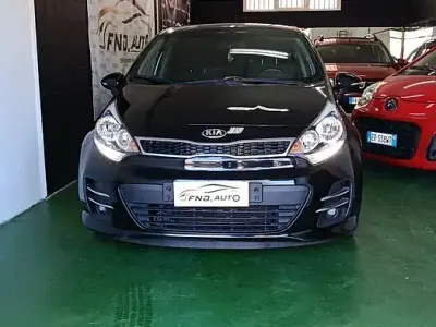 Usata Kia Rio 85 CV (62 kW) 2016 Nero Utilitaria
