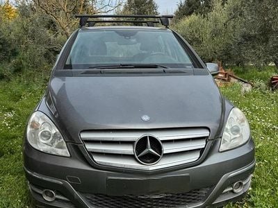 Usata Mercedes B180 2009 Grigio Monovolume