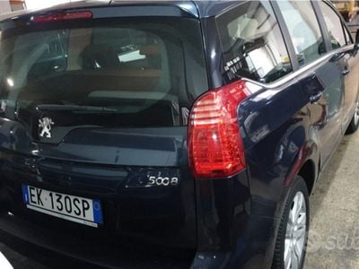 Usata Peugeot 5008 110 CV (80 kW) 2012 Blu Monovolume
