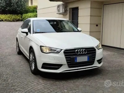Usata Audi A3 Attraction 110 CV (80 kW) 2014 Bianco Berlina