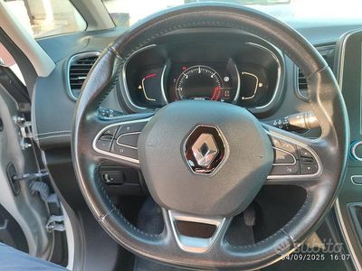 Usata Renault Scénic IV Intens 110 CV (80 kW) 2018 Argento Monovolume