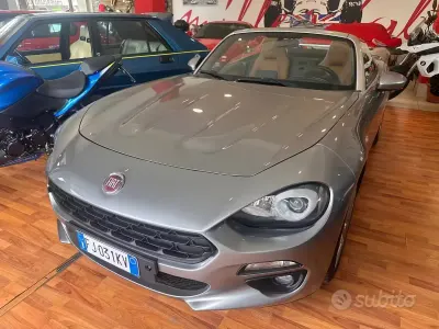 Usata Fiat 124 Spider Lusso 140 CV (102 kW) 2019 Grigio Cabrio