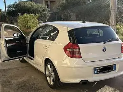 Usata BMW 120 M Sport 177 CV (130 kW) 2009 Bianco Utilitaria