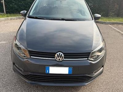 Usata VW Polo 60 CV (44 kW) 2015 Grigio Berlina