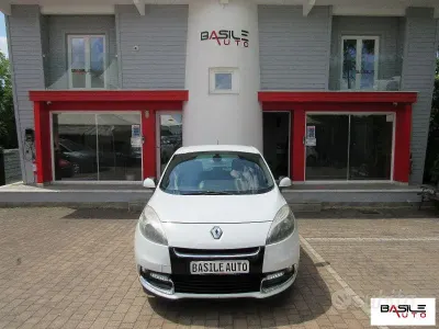 Usata Renault Scénic Bose Edition 109 CV (80 kW) 2012 Bianco Monovolume