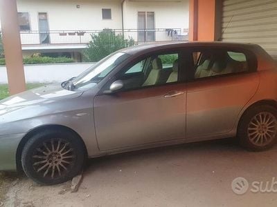 Usata Alfa Romeo 147 2005 Grigio Utilitaria