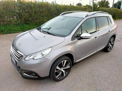 Usata Peugeot 2008 Allure 100 CV (73 kW) 2016 Argento SUV