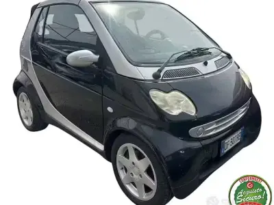 Usata Smart ForTwo Cabrio Passion 61 CV (44 kW) 2004 Nero Cabrio