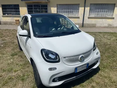 Usata Smart ForFour Passion 71 CV (52 kW) 2016 Bianco Utilitaria