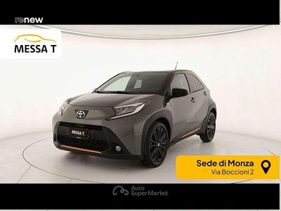 Usata Toyota Aygo X Limited 72 CV (52 kW) 2022 Verde scuro SUV