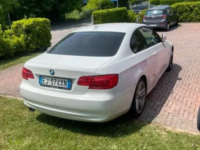 Usata BMW 320 184 CV (135 kW) 2011 Bianco Coupé