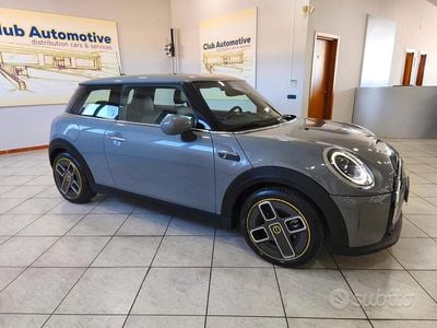 Usata Mini Cooper SE 75 kW (102 CV) 2021 Grigio Utilitaria