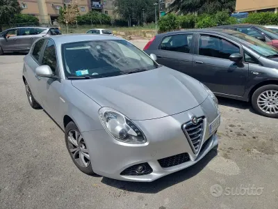 Usata Alfa Romeo Giulietta 105 CV (77 kW) 2013 Grigio Utilitaria