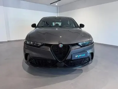 Usata Alfa Romeo Tonale 131 CV (96 kW) 2023 Grigio scuro SUV