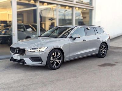 Nuova Volvo V60 Core 197 CV (144 kW) 2025 Grigio Station wagon