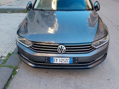 Usata VW Passat 120 CV (88 kW) 2015 Grigio Station wagon