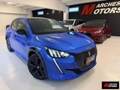 Begagnad Peugeot 208 GT-line 103 HK (75 kW) 2023 Blå Halvkombi