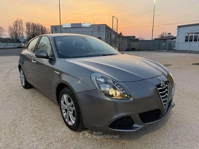 Usata Alfa Romeo Giulietta Distinctive 120 CV (88 kW) 2016 Grigio Utilitaria