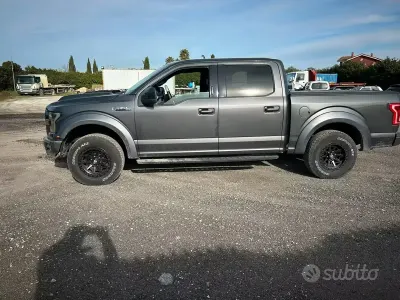 Begagnad Ford F-150 Raptor 2018 Svart Pickup