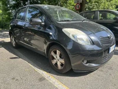 Usata Toyota Yaris Sol 86 CV (63 kW) 2006 Berlina