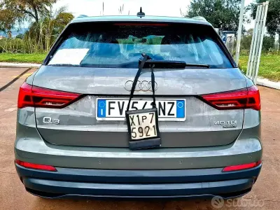 Begagnad Audi Q3 Business 190 HK (139 kW) 2019 Grön SUV
