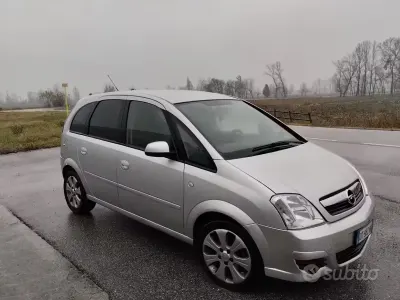 Usado Opel Meriva 101 CV (74 kW) 2008 Monovolumen