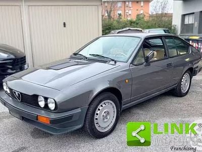 Usata Alfa Romeo GTV 158 CV (116 kW) 1981 Grigio Coupé