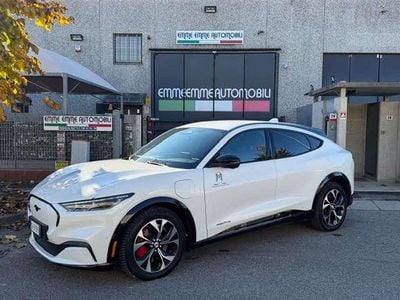 Usata Ford Mustang Mach-E Premium 124 kW (169 CV) 2021 Star white metallizzato SUV
