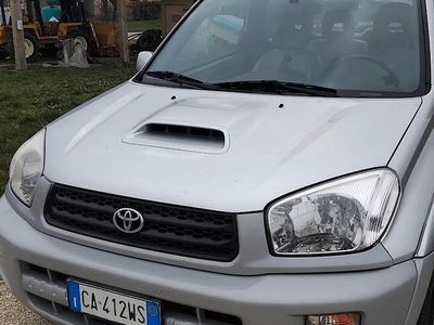 Usata Toyota RAV4 116 CV (85 kW) 2002 Grigio SUV