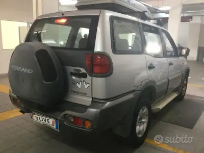 Usata Nissan Terrano 154 CV (113 kW) 2003 Grigio SUV