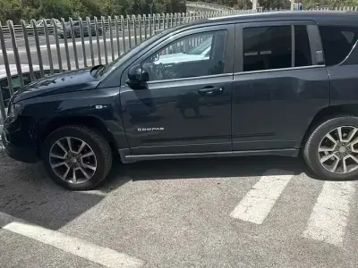 Usata Jeep Compass 163 CV (119 kW) 2013 Nero SUV