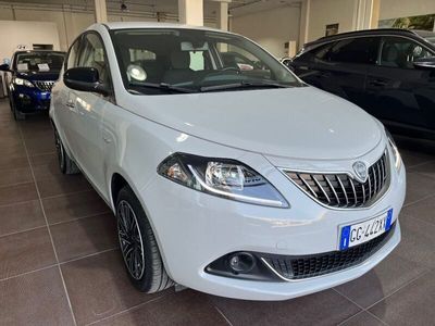 usata Lancia Ypsilon 3ª serie 1.0 FireFly 5 porte S&S Hybrid Ecochic Silver