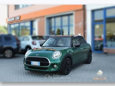 Begagnad Mini Cooper Clubman 136 HK (100 kW) 2019 Grön Kombi