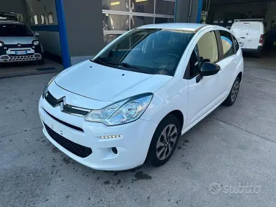 Usata Citroën C3 Live 75 CV (55 kW) 2016 Bianco Berlina